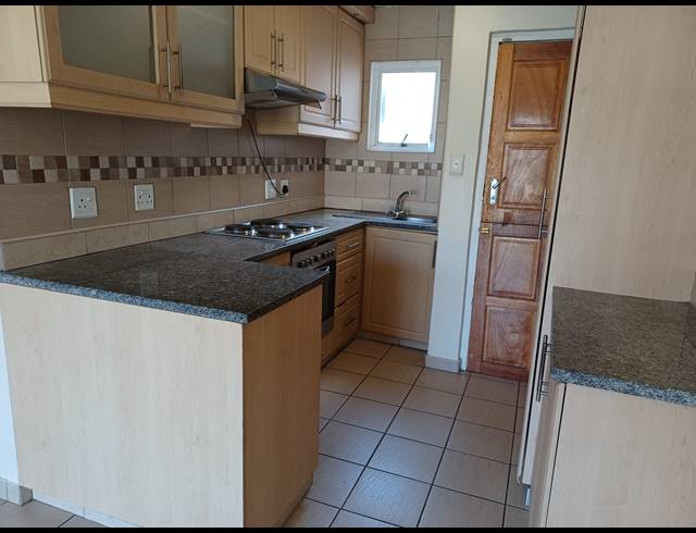 2 BEDROOM FLAT RENTED IN SYDENHAM